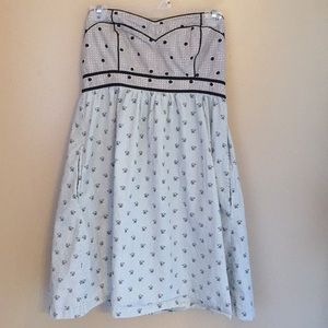 Strapless Urban Outfitter pocket dress